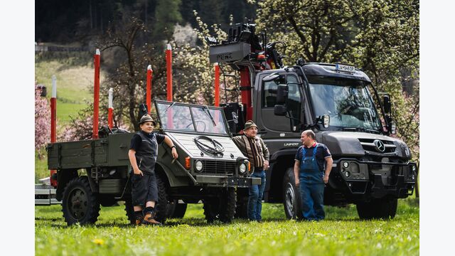 Alter Unimog in gutem Zustand vor dem neuen Fahrzeug des Typs U 530