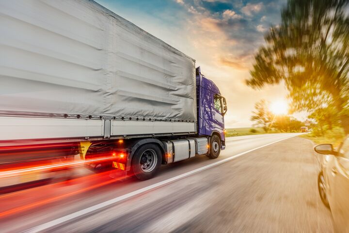 truck, transportation, road, cargo, transport, delivery, trailer, car, highway, lorry, freight, vehicle, trucking, container, industry, driving, shipping, business, speed, traffic, semi, big, van, trucks, moving