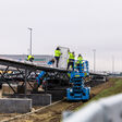 Solarcarport mit zehn Ladeplätzen wird in Betrieb genommen