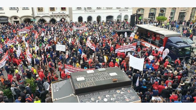 Stadtplatz Steyr, Betriebsversammlung mit 4.000 Menschen am 15. Oktober 2020