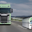 Scania Sattelzug mit Green Truck Award Logo 2022