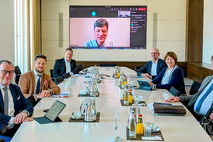 VDA TIV  Henk Sturme, Przemystaw Kus, Sascha Pfeiffer, Dr. Uwe Meyer, Andreas Rade, Hildegard Müller, Michael Jursch