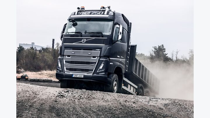 Volvo FH 16 Baufahrzeug mit Kipperaufbau