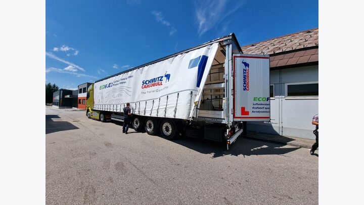 Umbau des Trailers auf Normalhöhe