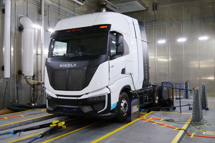 Ein Truck auf dem Prüfstand