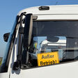 ausser betrieb Fuhrpark Fahrzeug Fahrzeuge LKW Laster Lastkraftwagen Lastwagen Spedition Speditionen Schild Schilder Fuehrerhaus Fahrerkabine Streik streiken Lastwagenfahrer LKW-Fahrer Fahrer Hof Betriebshof Parken geparkt Stilllegung Stillegung stillgelegt ausser betrieb fuhrpark fahrzeug fahrzeuge lkw laster lastkraftwagen lastwagen spedition speditionen schild schilder fuehrerhaus fahrerkabine streik streiken lastwagenfahrer lkw-fahrer fahrer hof betriebshof parken geparkt stilllegung stillegung stillgelegt