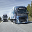 Volvo Sattelzugmaschine unterwegs