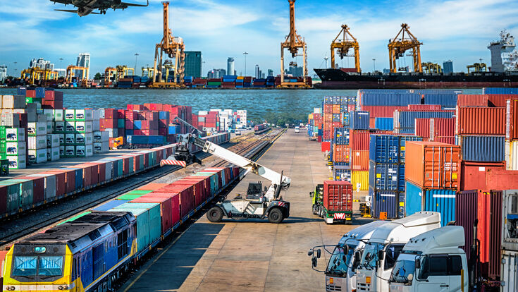 © applezoomzoom - stock.adobe.com cargo container freight export business import train port shipping transportation truck logistics delivery transport industrial ship trade commercial international global logistic plane crane industry harbor economy storage loading rail concept dock warehouse commerce shipment technology terminal background sea traffic box load heavy harbour connection machine lift skyscraper town cloud products cargo container freight export business import train port shipping transportation truck logistics delivery transport industrial ship trade commercial international global logistic plane crane industry harbor economy storage loading rail concept dock warehouse commerce shipment technology terminal background sea traffic box load heavy harbour connection machine lift skyscraper town cloud products
