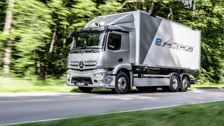 © Daimler AG World premiere of the new eActros Daimler Trucks Daimler Global MediaSite 06 - 2021 World Premiere of the Mercedes-Benz eActros 2021 eActros Trucks Mercedes-Benz MediaSite Brands & Products Events Press Kits sorted by years 2021
