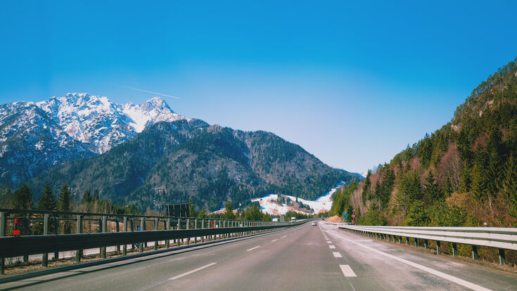 © vvvita - stock.adobe.com road, asphalt, autobahn, mountains, alp, drive, highway, slovenia, car, journey, austria, travel, trip, forest, glacier, auto, blue, sky, snow, speed, automobile, background, beautiful, empty, europe, green, high, hill, landscape, mountain, nature, path, range, ridge, rocky, scene, scenery, scenic, season, spring, tourism, transport, transportation, vacation, view, voyage, way, windscreen, windshield, winter