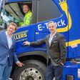 (v.re): Stephan Cimbal, Marketing Director Sailun Europe und Christian Vollers, Geschäftsführender Gesellschafter der Vollers Group