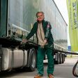 Mit dem biogenen Kraftstoff HVO Diesel im Tank möchte die Duvenbeck Unternehmensgruppe ihren CO2-Fußabdruck im Straßengüterverkehr verkleinern.