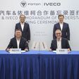 Die Absichtserklärung zwischen der Iveco Group und Foton eröffnet den beiden Unternehmen die Möglichkeit, gemeinsam weitere künftige Synergien zu erkunden, einschließlich der möglichen Lokalisierung von Aktivitäten in Europa und Südamerika.