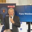 Klaus Edelsbrunner, Obmann des Bundesgremiums Fahrzeughandel in der WKO und Mag. Franz Weinberger, Sprecher der IV Arbeitsgruppe Nutzfahrzeuge