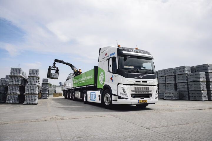 Das aktuelle Angebot an Elektro-Lkw von Volvo geht auf die Bedürfnisse des städtischen und regionalen Verteilerverkehrs sowie des Bau- und Abfallsegments ein.