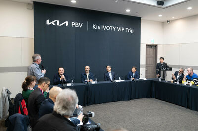 © Kia Roundtable Kia