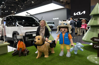 © Kia Transporter Lego