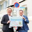 Martin Fabisch, Bezirksvorsteher der Josefstadt, und Christian Holzhauser, Obmann der Sparte Transport und Verkehr in der Wirtschaftskammer Wien.