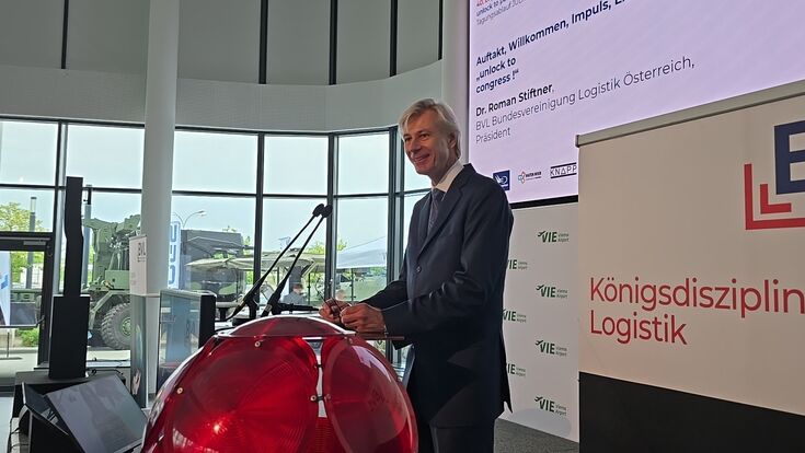 © BVL Österreich Roman Stiftner, Präsident der BVL Österreich, eröffnete den 40. Logistik Dialog 2025 und sprach von einem „Schachspiel der Weltmächte“, bei dem Europa nicht länger nur debattieren und regulieren dürfe.