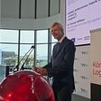 Roman Stiftner, Präsident der BVL Österreich, eröffnete den 40. Logistik Dialog 2025 und sprach von einem „Schachspiel der Weltmächte“, bei dem Europa nicht länger nur debattieren und regulieren dürfe.