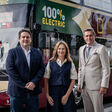 Big Bus Wien Geschäftsführer Michael Candy, Geschäftsführerin Karin Tausz und Mobilitätsminister Peter Hanke