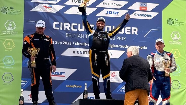 AUSTONE und FORTUNE TIRES hatten beim ETRC-Lauf in Zonder reichlich Grund zu feiern: Vor den Augen der internationalen Gäste fuhr Luke Garrett am Sonntag Platz 1 und Platz 2 in der Chrome-Klasse ein