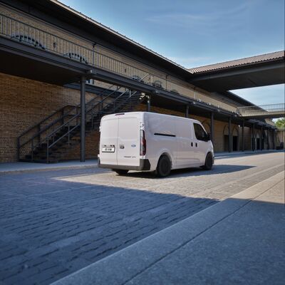 Der Transit City erledigt seine Aufgaben komplett elektrisch.