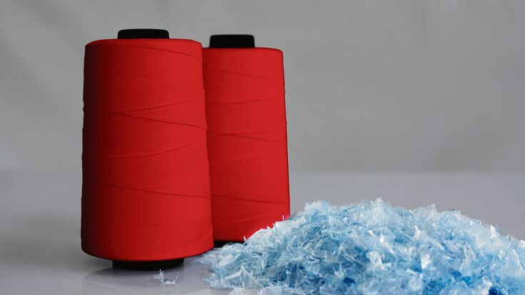 Das Projekt „TheKey“ hat sich zum Ziel gesetzt, durch Schlüsselinnovationen Polyester-Baumwoll-Mischgewebe vollständig zu recyceln und eine nachhaltige Nutzung dieser Materialien zu ermöglichen.