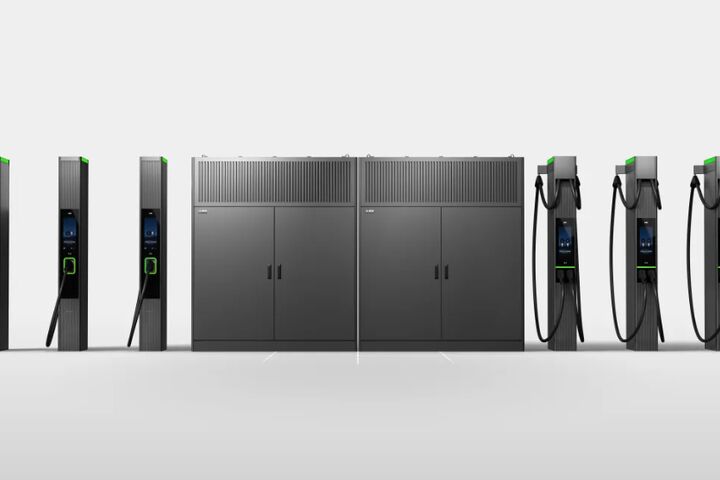 ABB E-mobility bringt mit der OM X-Series ein neues Megawatt-Ladesystem für Ladehubs, Logistikzentren und Busdepots auf den Markt.